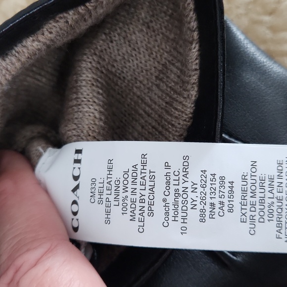 NWT Coach Men's L Black Leather Tech Gloves 🖤🧤🎁♥️ - Picture 8 of 14